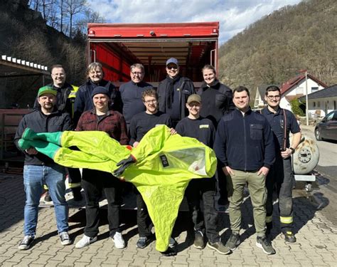 Feuerwehr Kreisausbildung Erfolgreicher Lehrgangsabschluss F R