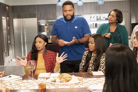 Black Ish Black Ish Photo Golden Brooks Jill Marie Jones Anthony