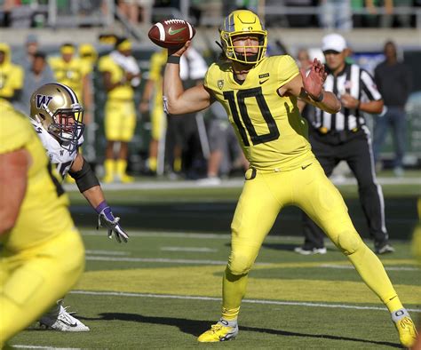 Nfl Draft 2019 Justin Herbert Returns To Oregon What It Means For