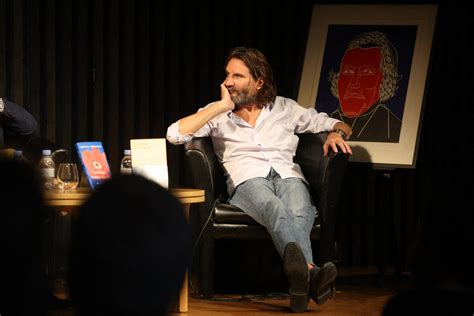 Photo Exclusif Frédéric Beigbeder pour son livre Bibliothèque de