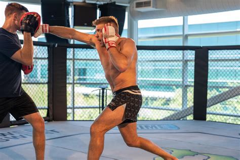 Photo Gallery | Dricus Du Plessis Trains For UFC 290 | UFC