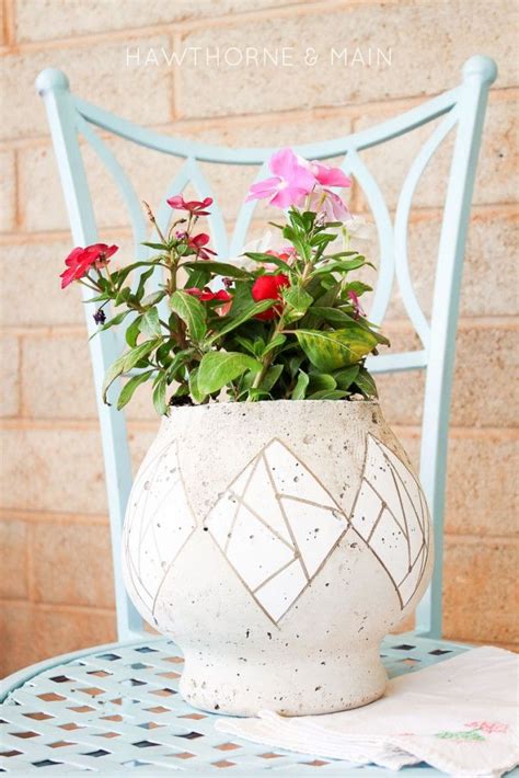 16 DIY Flower Pots To Get You Giddy About Gardening Diy Flower Pots