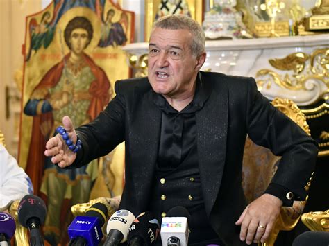 Gigi Becali anunță transferul vârfului cu care vrea să ajungă în