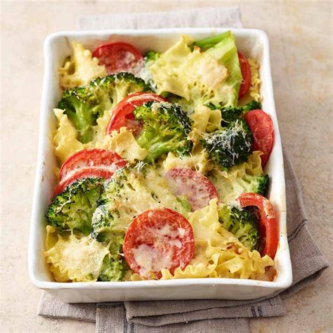 Broccoli Nudel Auflauf Mit Tomaten Rezept ESSEN UND TRINKEN