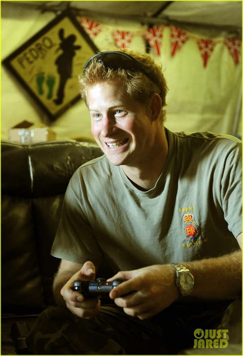 Photo Prince Harry Talks Nude Photos Kate Middletons Pregnancy