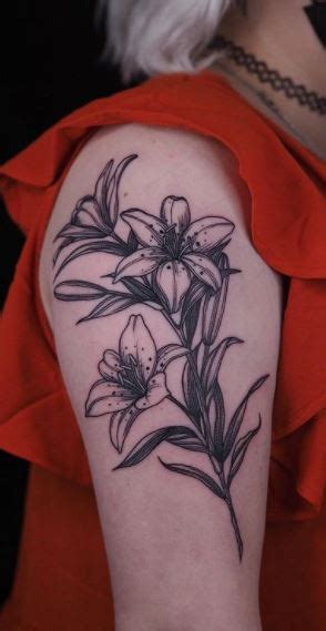 12 Cute Lily Tattoos - Plus Their History & Meaning