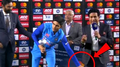 Shubman Gill Touched Sachin Tendulkars Feet After His First T20