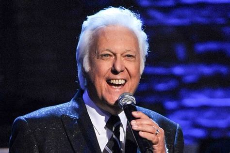 Jack Jones, “Love Boat” theme song crooner and Grammy winner, dies at 86