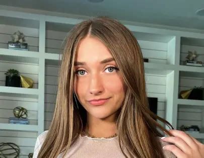 Skylar Mae Onlyfans Biography Net Worth More