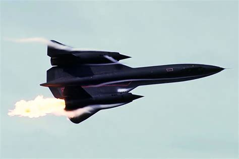 61-7980 SR-71A 9th SRW, Beale AFB, California. | Black bird, Sr 71, Sr ...