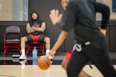 ClutchPoints On Twitter Damian Lillard Is All Smiles Watching Amen