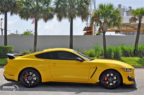 2017 Ford Mustang Shelby GT350R Shelby GT350R TRIPLE YELLOW! R ELECTRONICS PACKAGE! RARE!! Stock ...