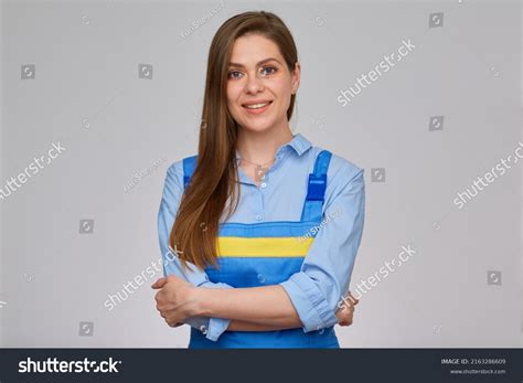 1 670 Blue Eyed Brunette Woman With Long Hair Business Woman Images