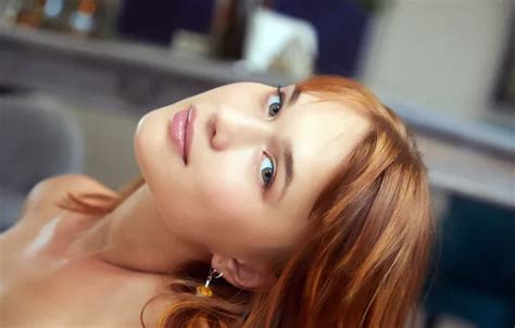 Обои red hair hot girl model awesome redhead nude sexy woman photoshoot на телефон и