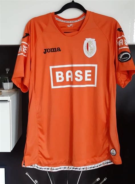 Standard Liege Goalkeeper football shirt 2013 - 2014. Sponsored by Base