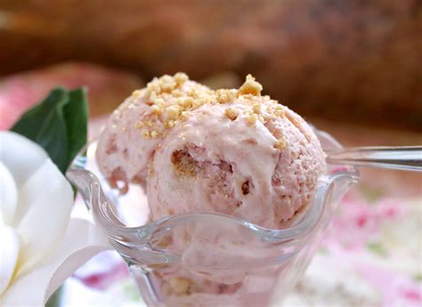 Rhubarb Ice Cream With A Crunchy Crumble Christinas Cucina