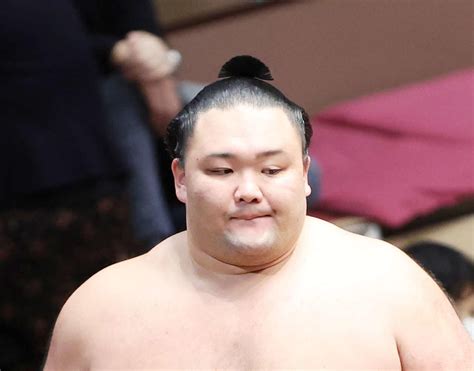 朝乃山、大関時代以来の初日から2連勝「自分の中では1年前、2年前は過去のこと」千代栄下す 大相撲写真ニュース 日刊スポーツ