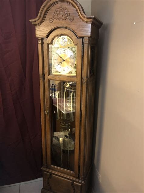 Howard Miller 610 160 Grandfather Clock Works Great With Wonderful Chimes Ebay