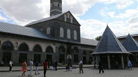 Tarihi Ulu Camii Yerli Ve Yabanc Turistlerin Lgi Oda Oldu