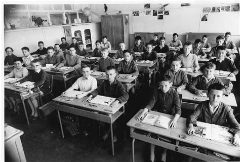 Photo De Classe école Longvic Bourg De 1962 Ecole Du Bourg Copains D