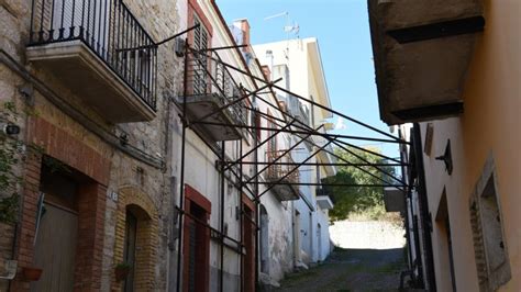 Puglia Venti Anni Fa Il Terremoto Abitazioni Ancora Inagibili