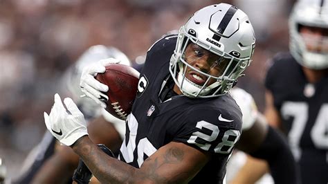 Raiders Rb Josh Jacobs Claps Back At Rumor