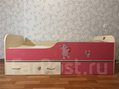Детская кровать, б/у, в наличии. Цена: 2 500₽ во Владивостоке