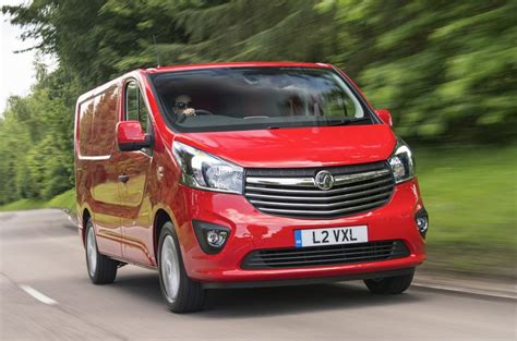 vauxhall vivaro review    car