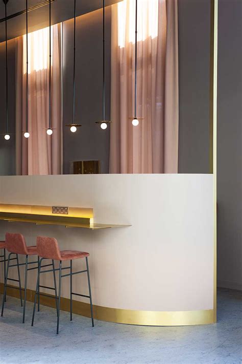 OKKO HOTELS – PARIS GARE DE L’EST – TrabÀ