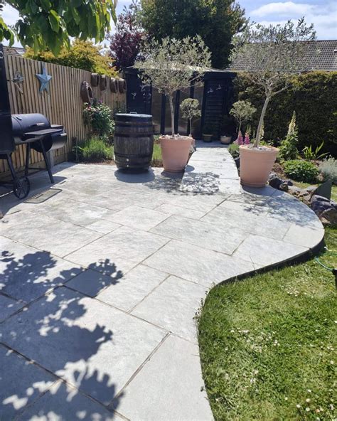 Kota Blue Indian Limestone Paving Slabs Riven Patio Pack 22mm