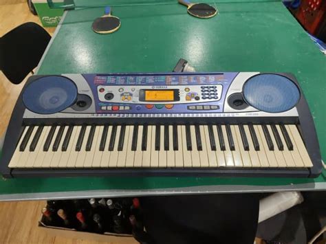 YAMAHA PSR 260 PORTABLE ELECTRONIC KEYBOARD SYNTHESIZER 61 KEY ELECTRO