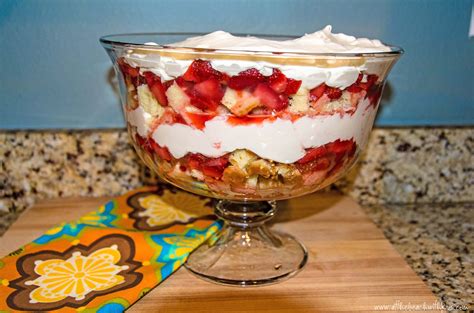 Christmas Pound Cake Trifle Red White And Blue Trifle Trifle