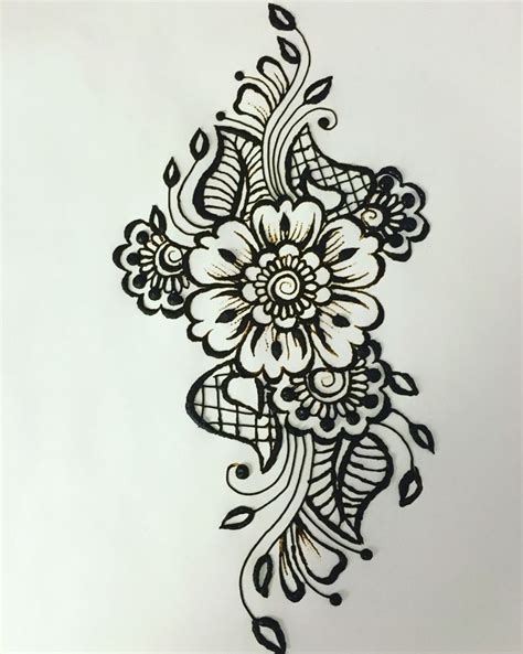 Simple Henna Flower Design