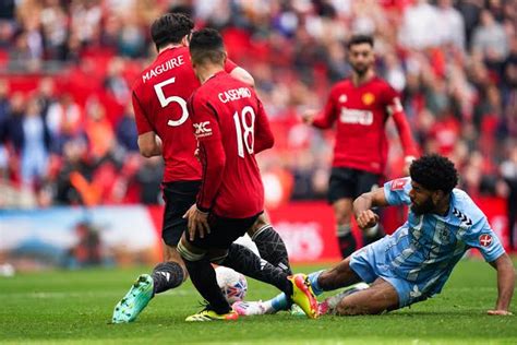 Breaking Manchester United Survive Coventry Rally Set Up City FA Cup