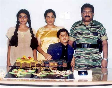 Velupillai Prabhakaran Wiki, Age, Death, Caste, Wife, Children, Family ...