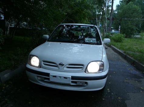 2000 Nissan March specs