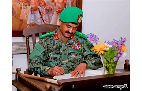 Wanni Troops Salute Commander During His Maiden Visit Sri Lanka Army