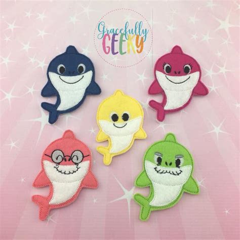 Shark Family finger puppet set - Embroidery Design