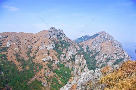 高峰的山边高地山麓场景山腰岩石木材石头山坡布雷顶峰高清图片下载 正版图片321494143 摄图网