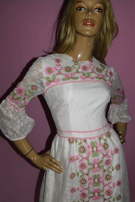 Vintage 70s Bohemian White Crochet Embroidered Floral Prairie Maxi