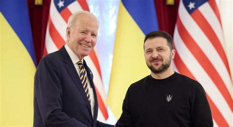 Biden In Ucraina Visita A Sorpresa A Zelensky La Democrazia