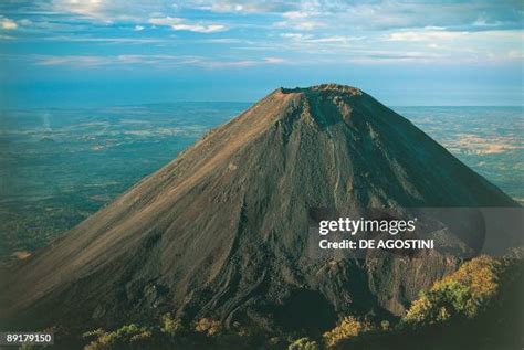 Izalco Volcano Photos and Premium High Res Pictures - Getty Images