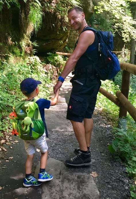 Wandern Schöne Wanderung mit Kahnfahrt auf der Edmundsklamm und der