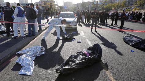 Paura A Gerusalemme Tre Morti In Un Attentato Alla Fermata Del Bus