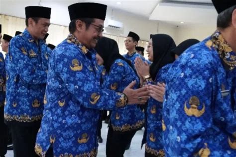 Resmi Direvisi Menpan RB Ini Perbedaan Jabatan Dan Batas Usia Pensiun