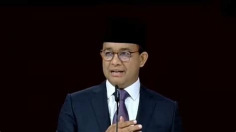 Anies Baswedan Tertawa Saat Prabowo Singgung Masa Jabatan Mendikbud