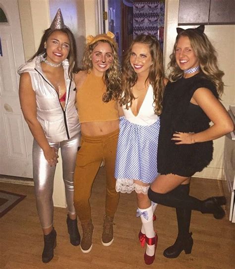 Cute College Wizard Of Oz Group Costume Terrifying Halloween Costumes