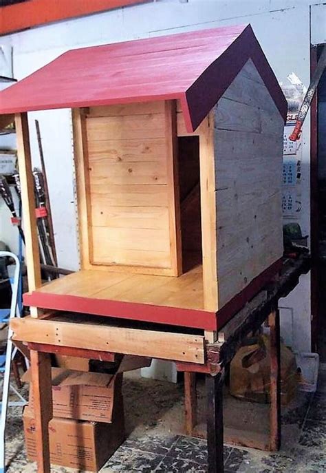 15 Free Diy Pallet Dog House Plans Diy To Make