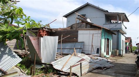 Rumah Rusak Akibat Angin Puting Beliung Di Karawang Bakal Dapat Bantuan