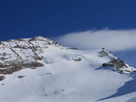 Vincent Piramide Da Indren Per La Punta Giordani Sci Alpinismo